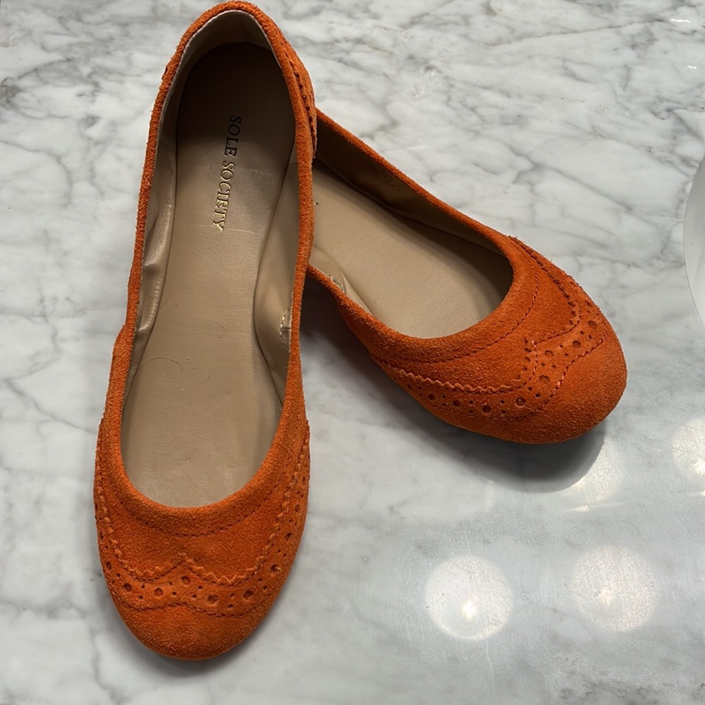 Sole Society Orange Suede Eyelet Ballet Flats Size 7.5 NWOT